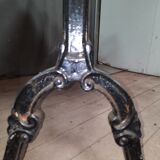 Bistro table in white marble