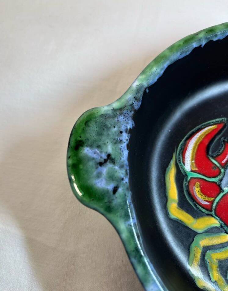 Shallow dish or ceramic serving dish by Gabriel Fourmaintraux.