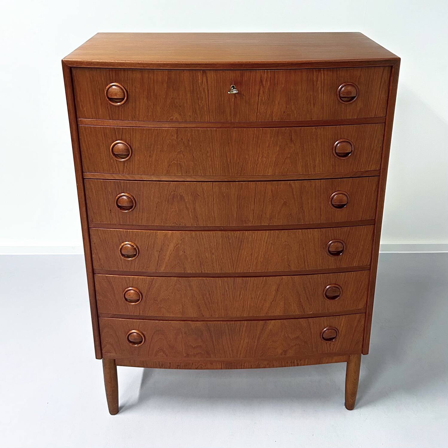 Danish curved chest of drawers, 1960s | teak (2nd)