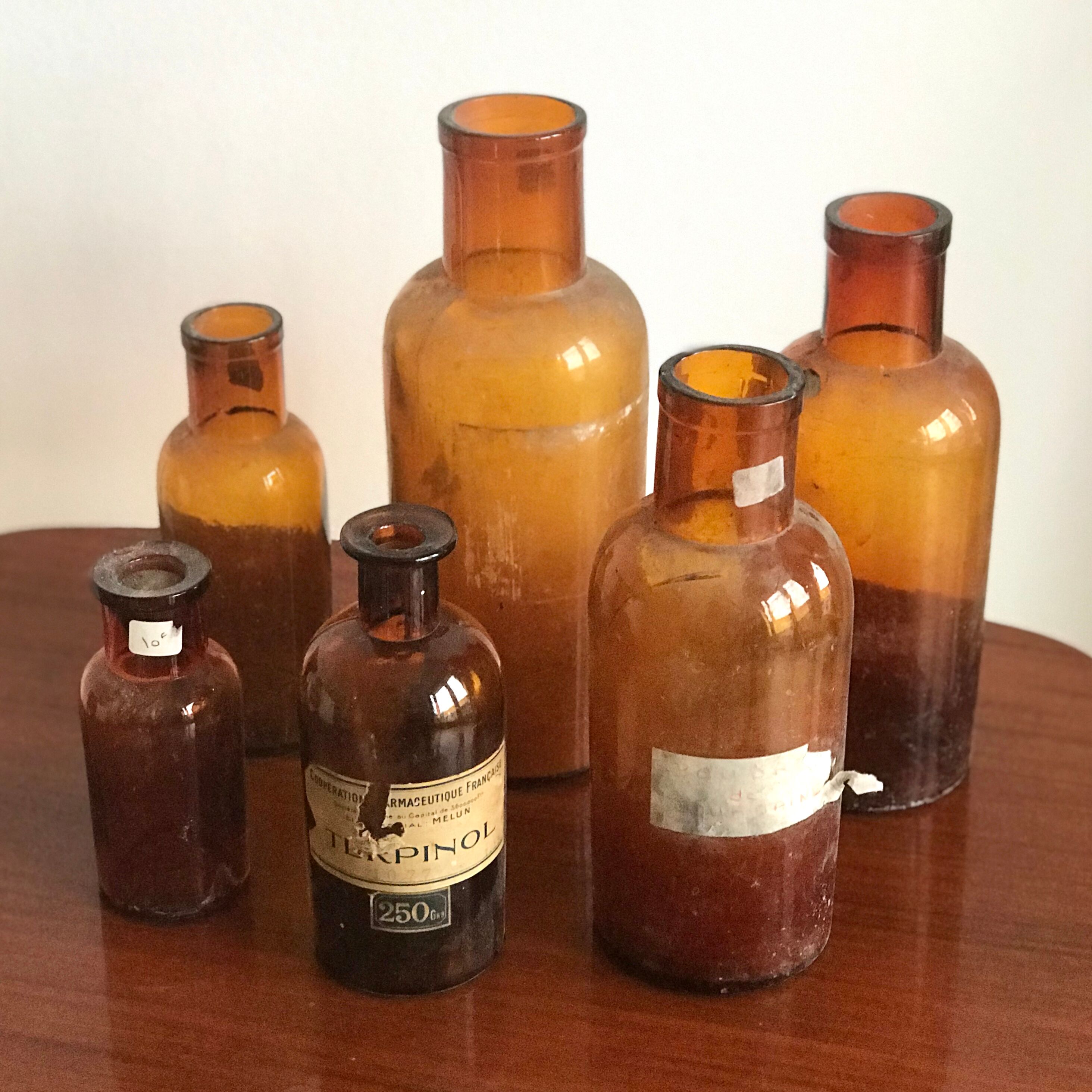 Set of 6 amber glass pharmacy jars