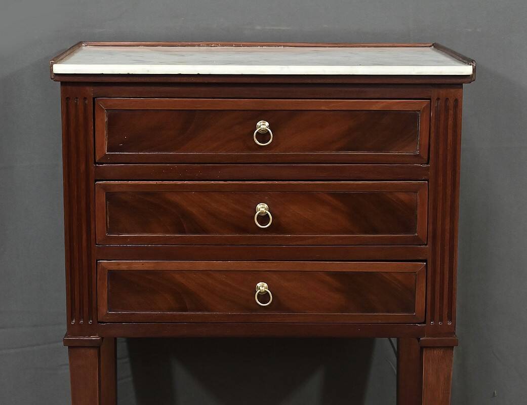 Small Mahogany Chest of Drawers, Louis XVI Style – Part 2 of the 19th Century