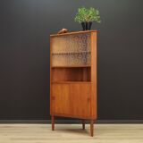 Corner cabinet in teak
