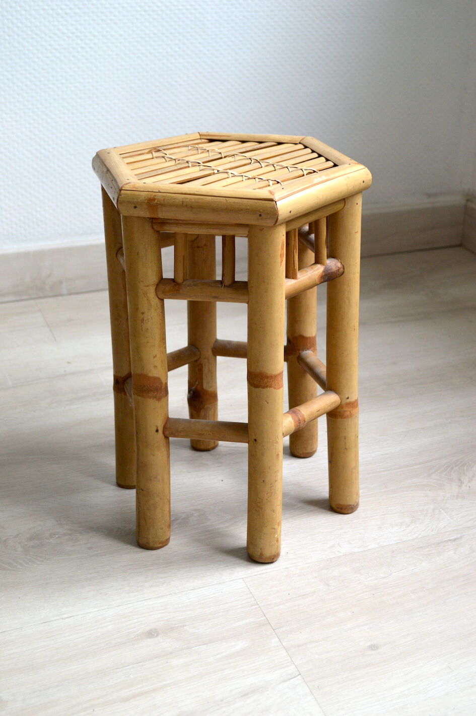Bamboo plant holder stool