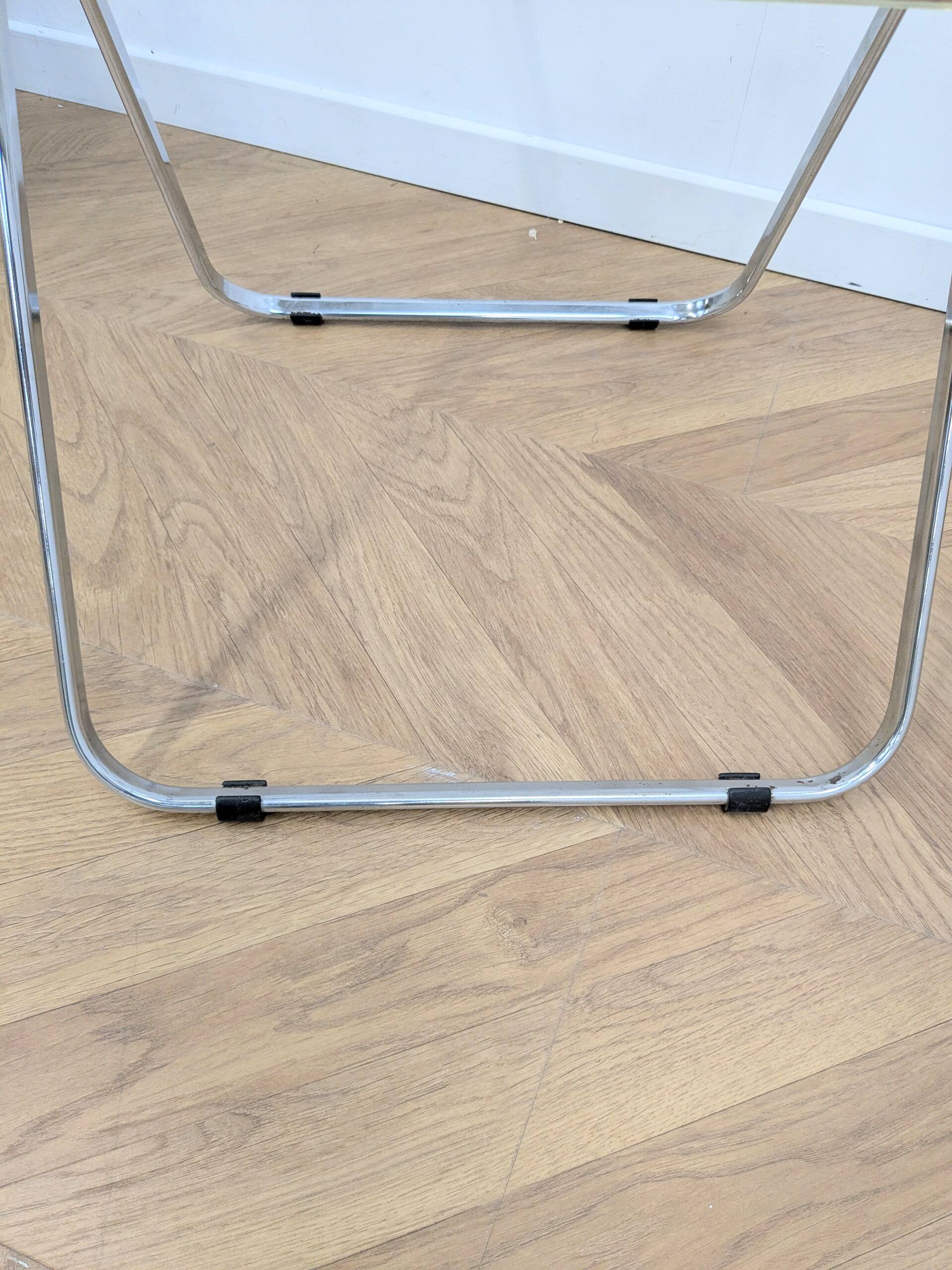 Plia chair by Giancarlo Piretti for Castelli