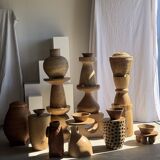 Stool, side table, end table in solid suar wood, spheres H50 D39.