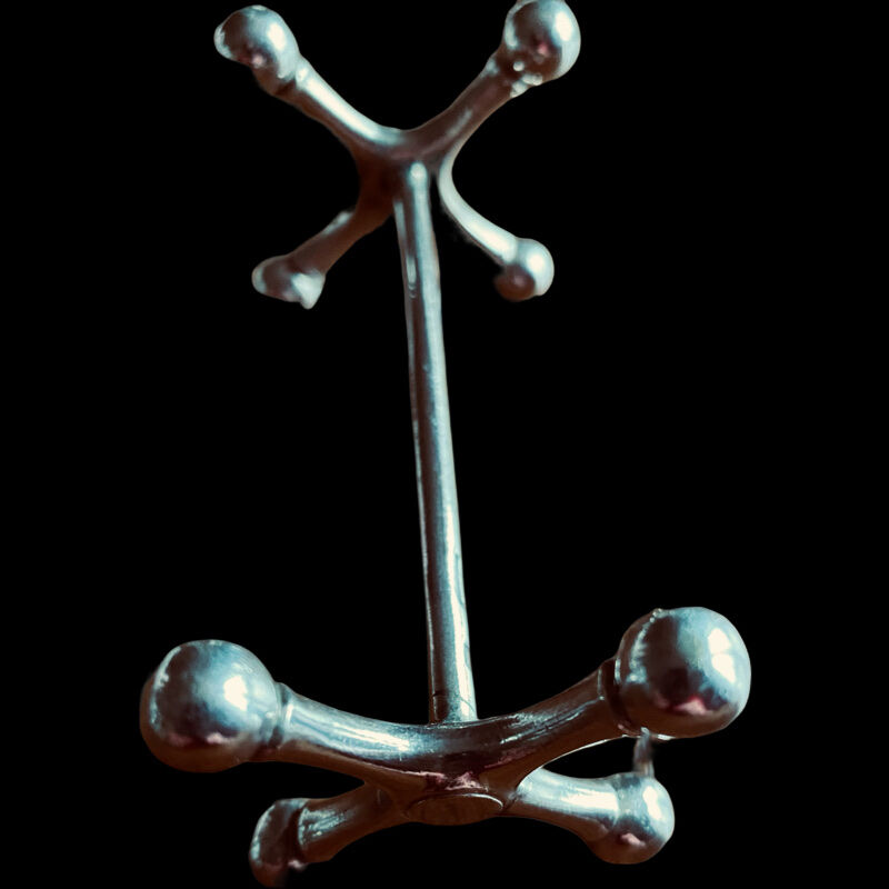 Série de 12 porte-couteaux Christofle modèle boule