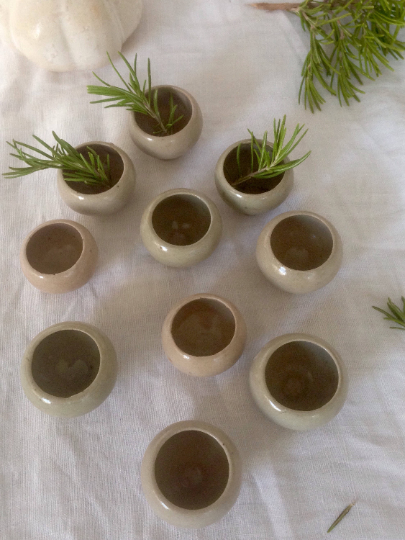 Miniature dishes in vintage sandstone