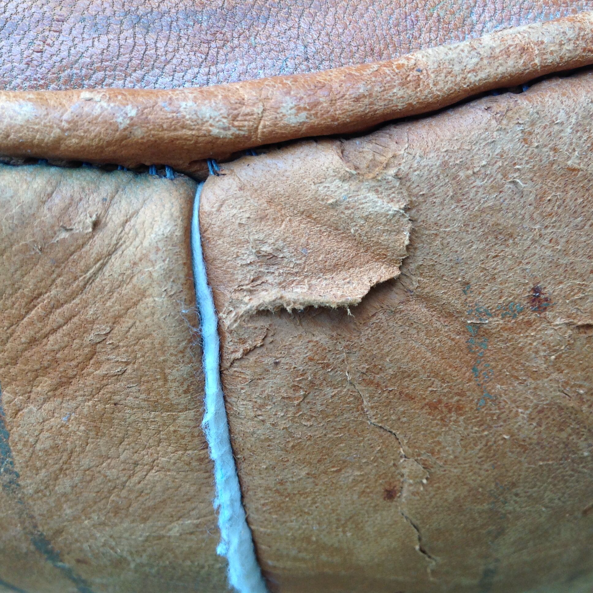 Leather pouf