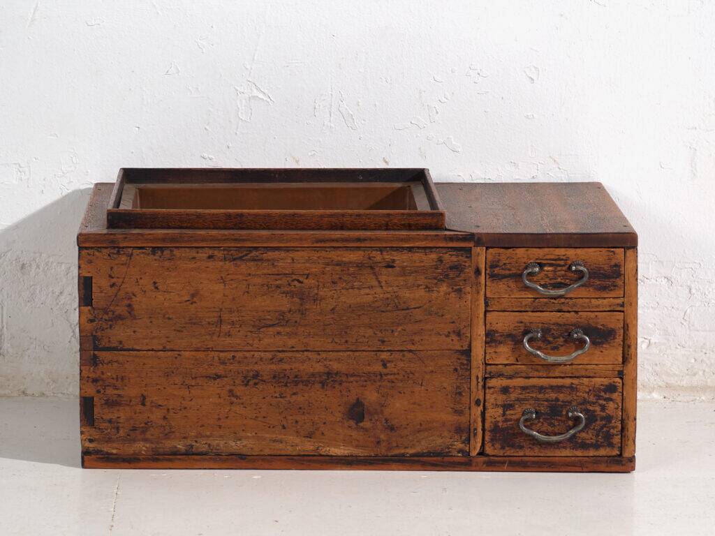Small antique Japanese chest with drawers – Meiji / Showa period (c.1890-1945) #93