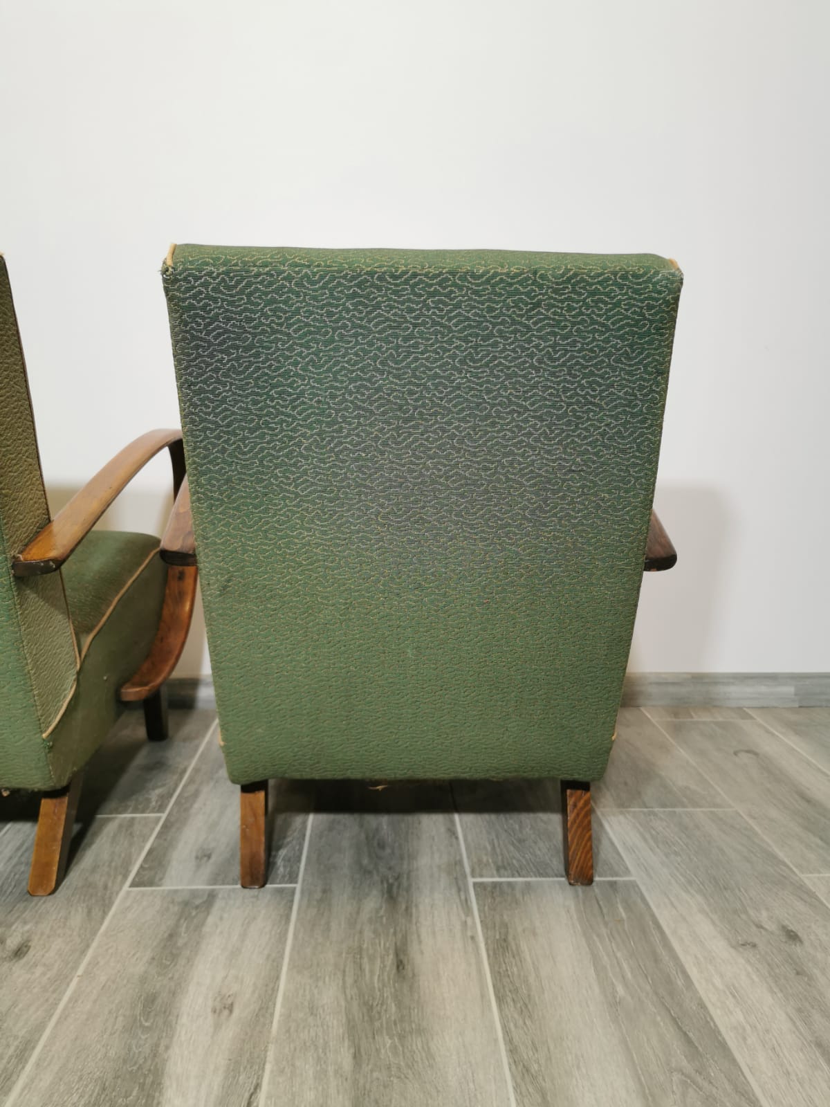 Fauteuils par Jindřich Halabala
