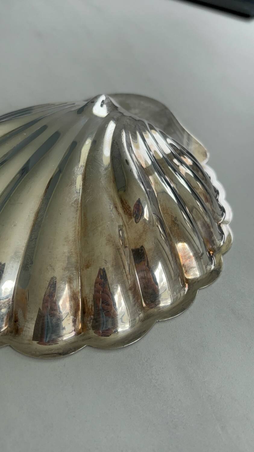 Silver-plated shell catchall – vintage shell decorative tray