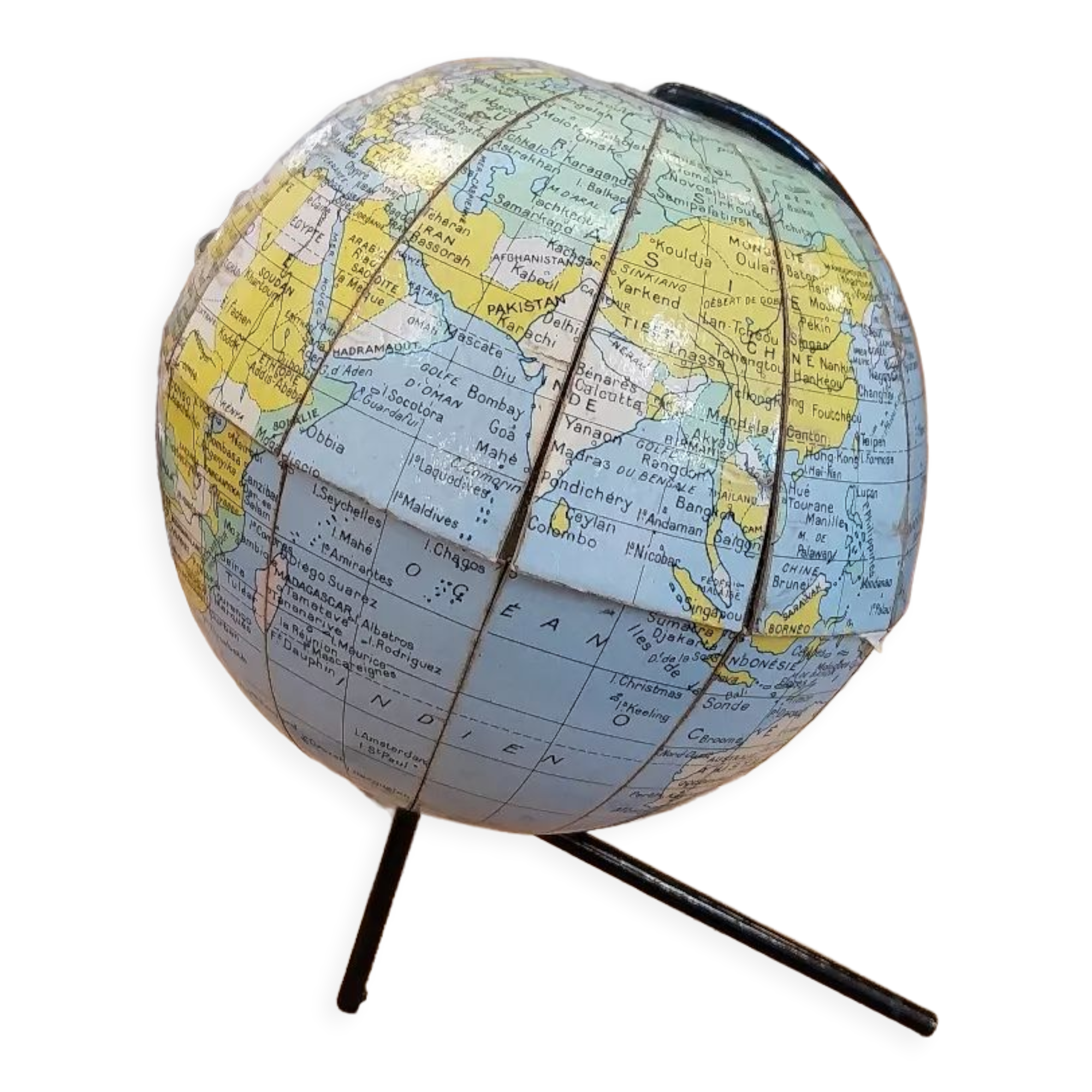 Map of the world Girard and Barrere