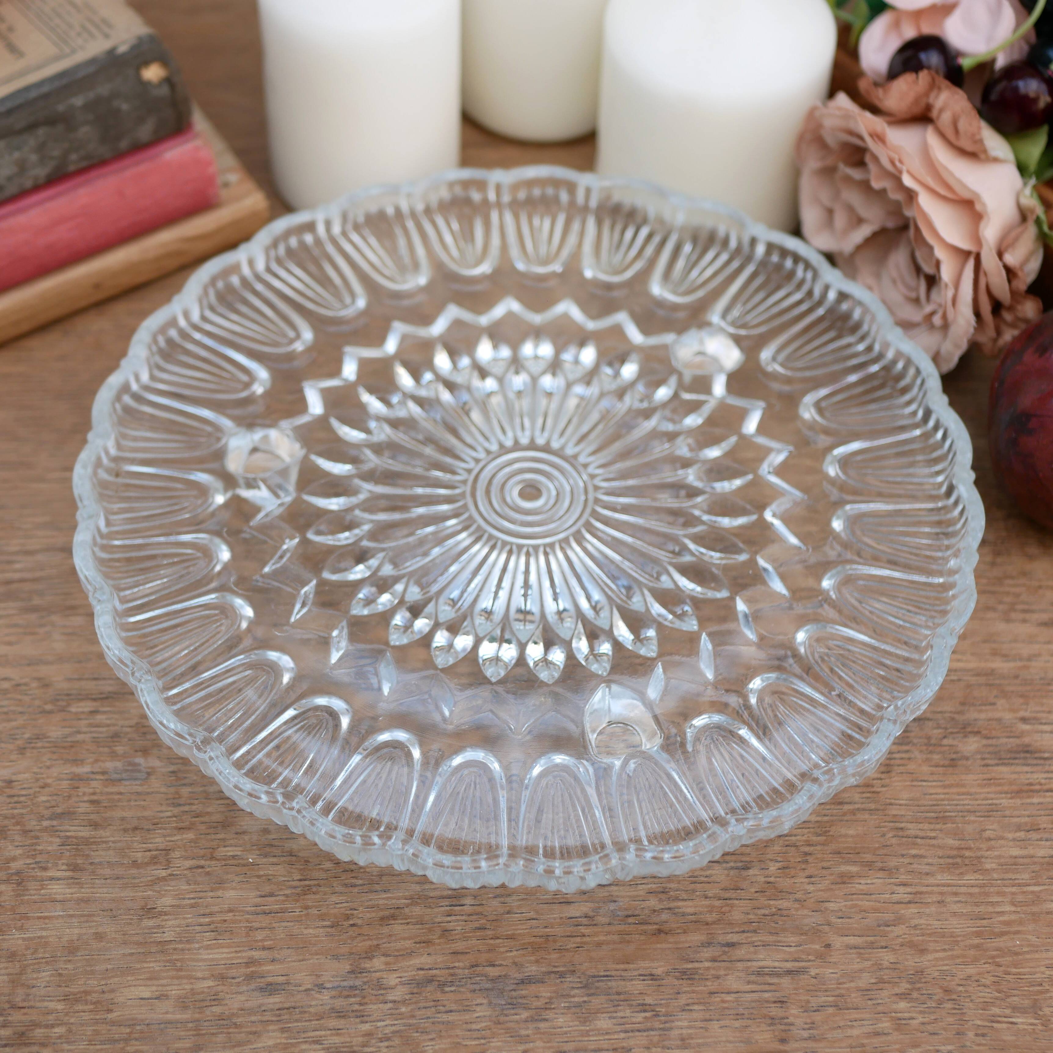 Decorative glass tray with round feet