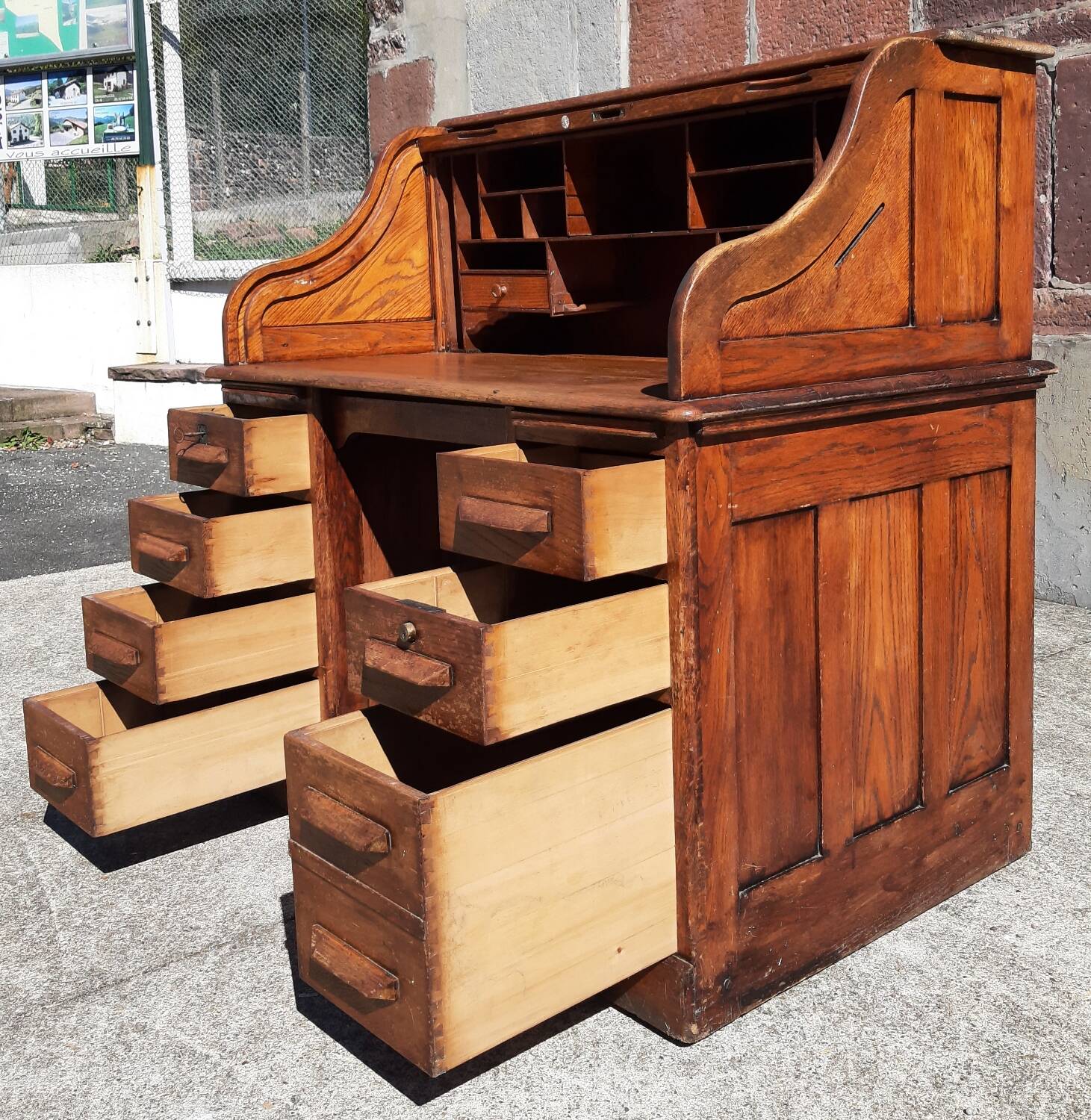 American "Roll Top" desk in oak.
