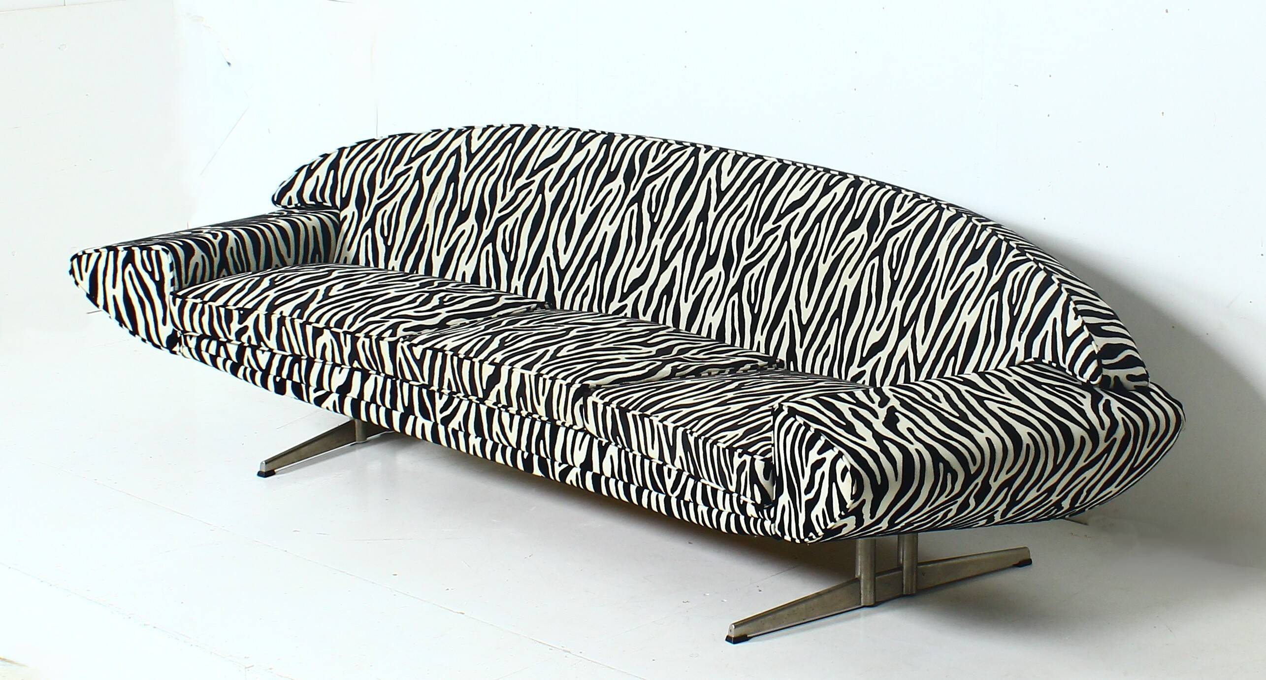 "Capri" curved three-seater sofa by Johannes Andersen, 1965