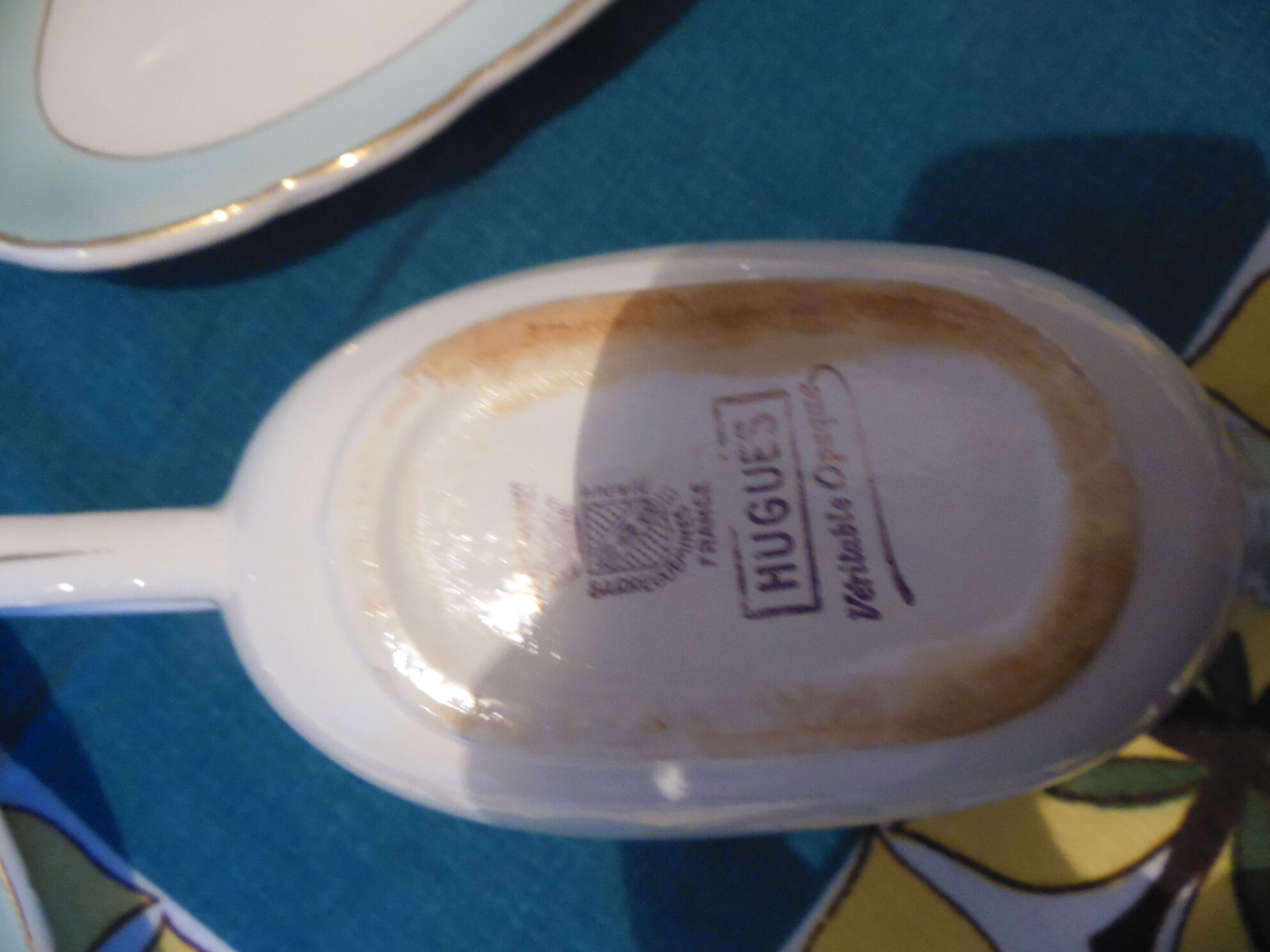 Sarreguemines and Digoin 30s sauce dish