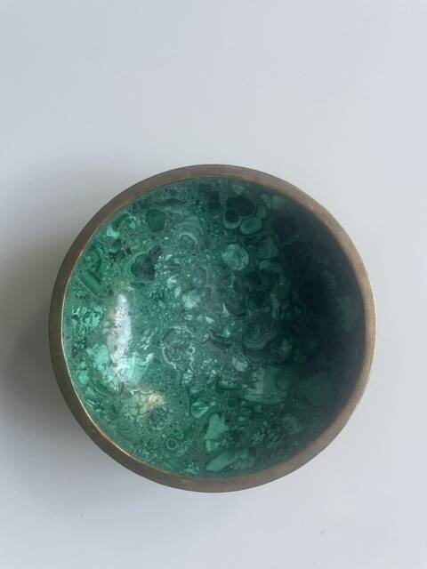 Bowls in natural malachite with brass edges - 1970s