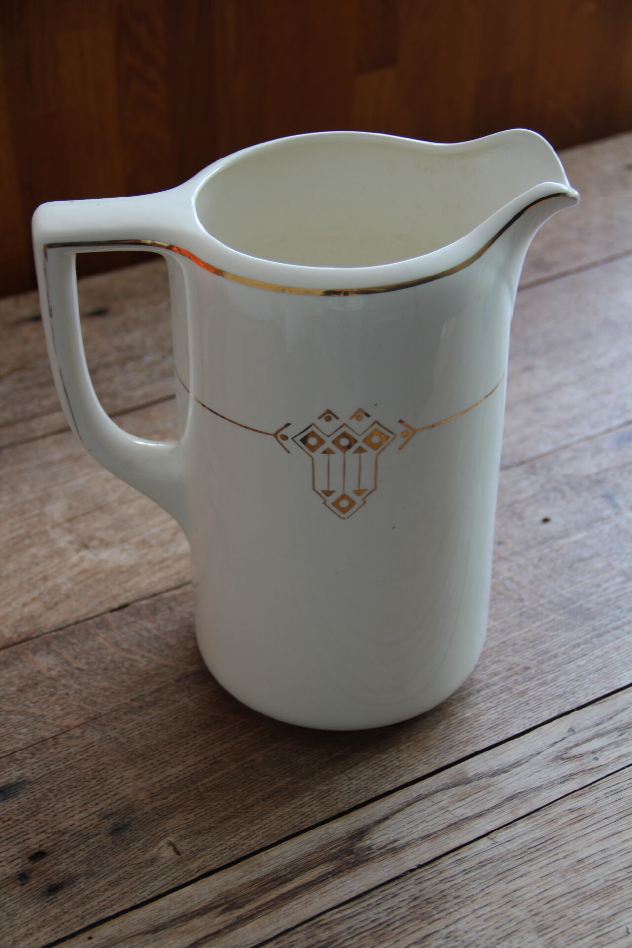 Maastricht ceramic pourer, jug, vase, broc