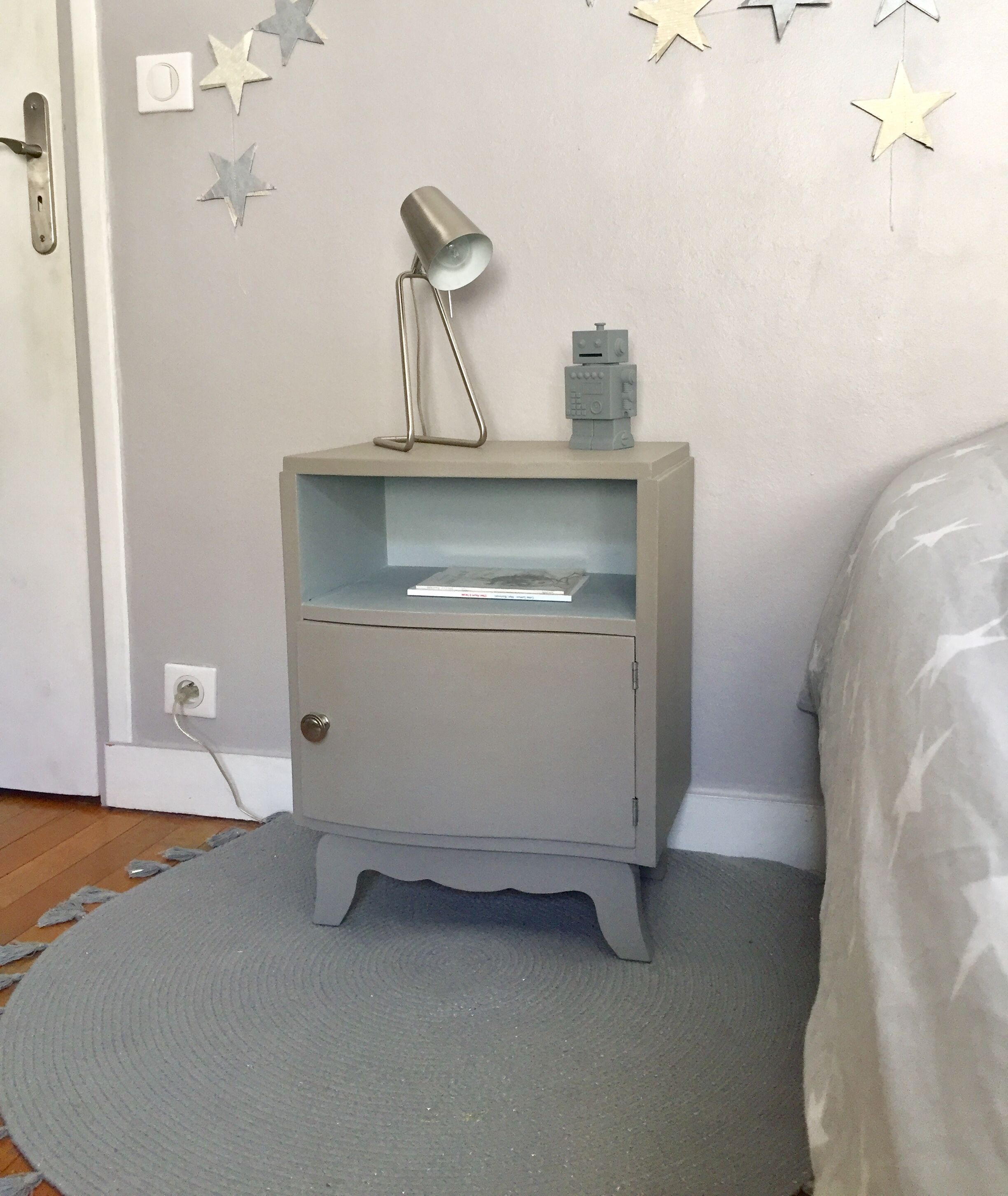 Art deco beside table