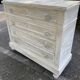 Commode ancienne en bois blanchi dessus en marbre blanc