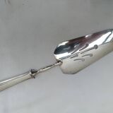 Pelle à gateaux en metal argenté