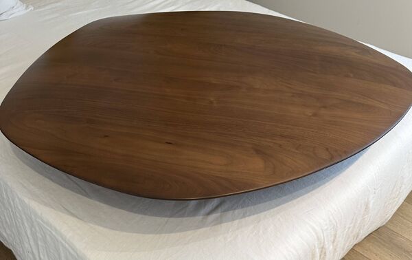 Table basse Pebble plateau convexe cinna