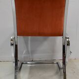 Suite de 6 chaises en métal chromé et feutrine brique 1970
