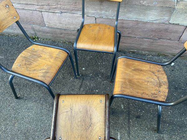 Lot de 4 chaises d'école dépareillée vintage