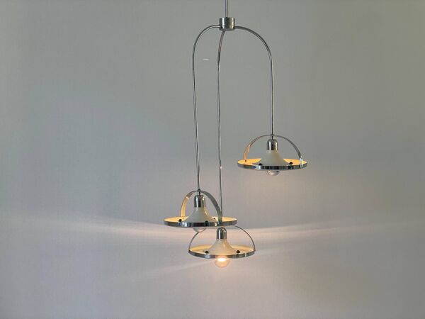 Suspension à triple abat-jour moderne du milieu du siècle par Reggiani, années 1960, Italie