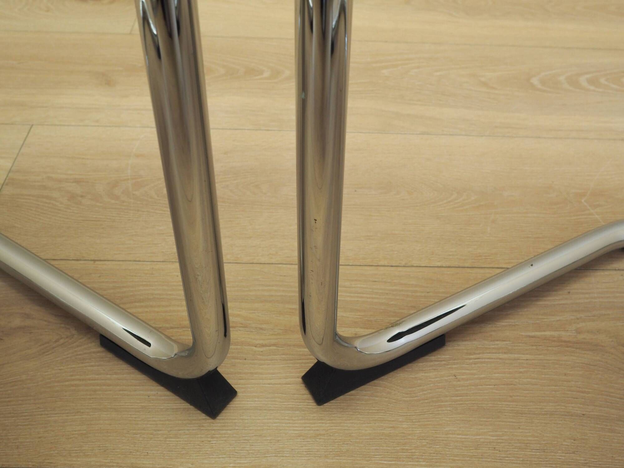 Set of four chairs, Italian design, 1980s, production: Italy