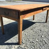 Farm table