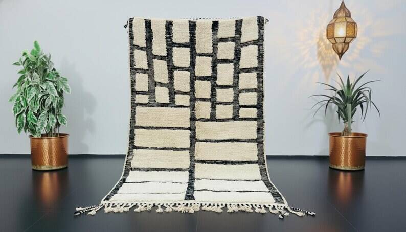 Handmade Beni Ourain rug, 150/250cm