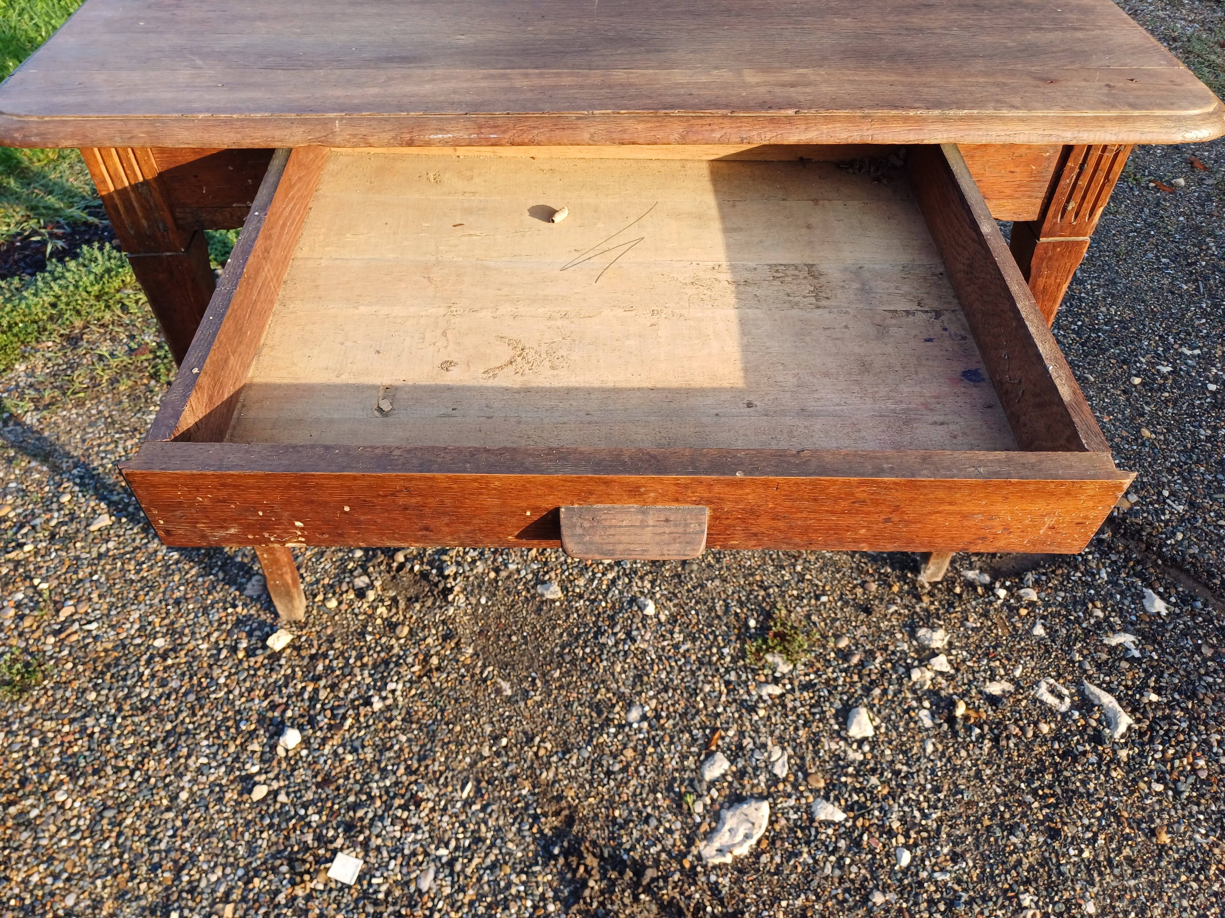 Oak table from the 1930s