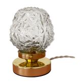 Table lamp globe vintag in molded glass