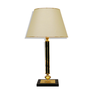 lampe de table en laiton
