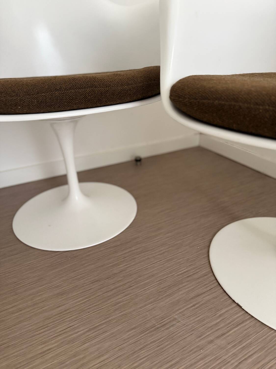 Knoll Eero Saarinen armchair
