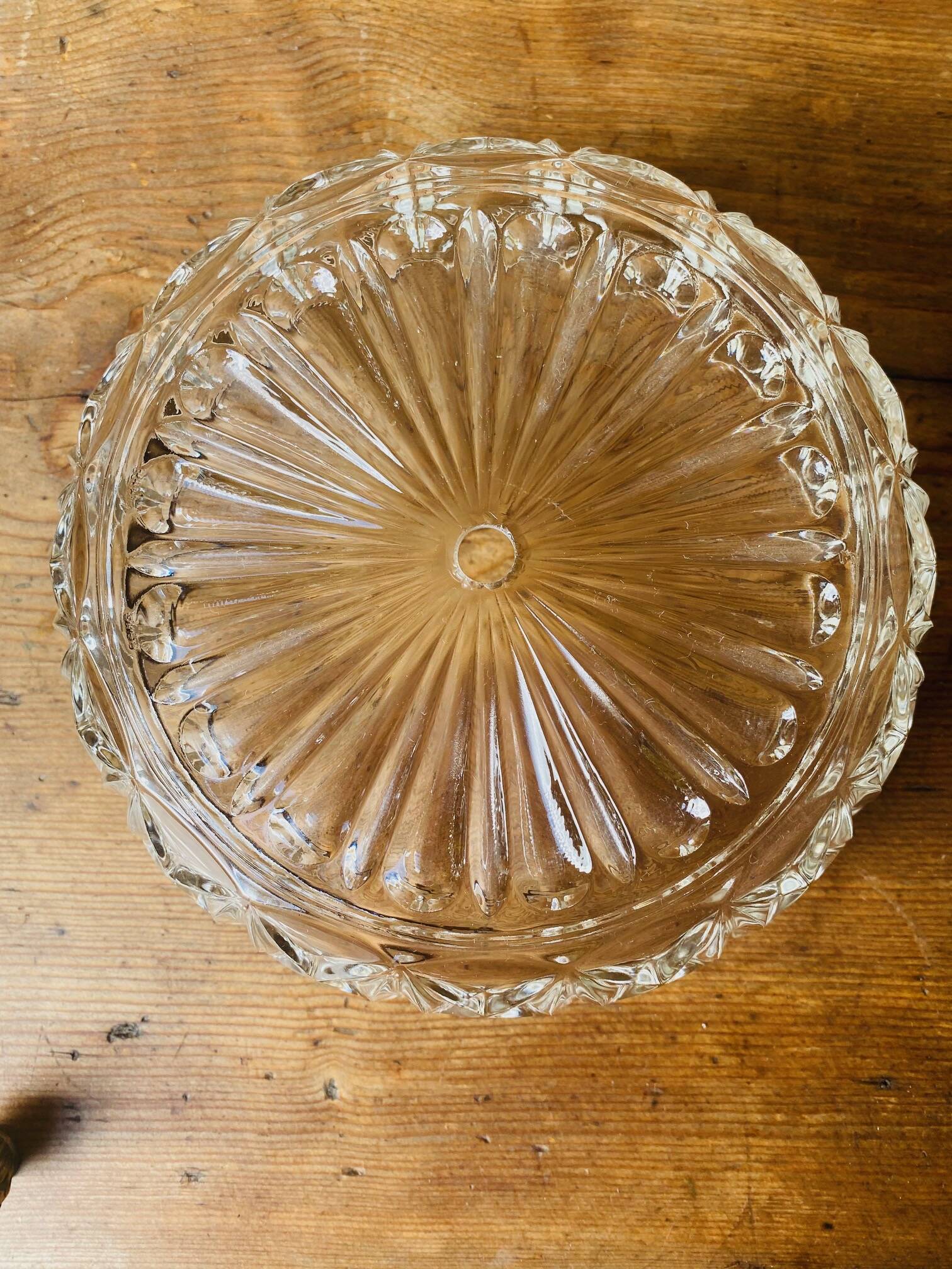 Glass and chiseled bronze ceiling light from the 50s/60s