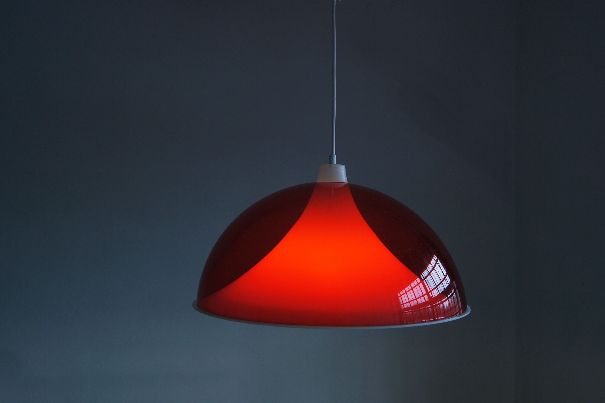 Acrylic Rise & Fall Pendant Lamp