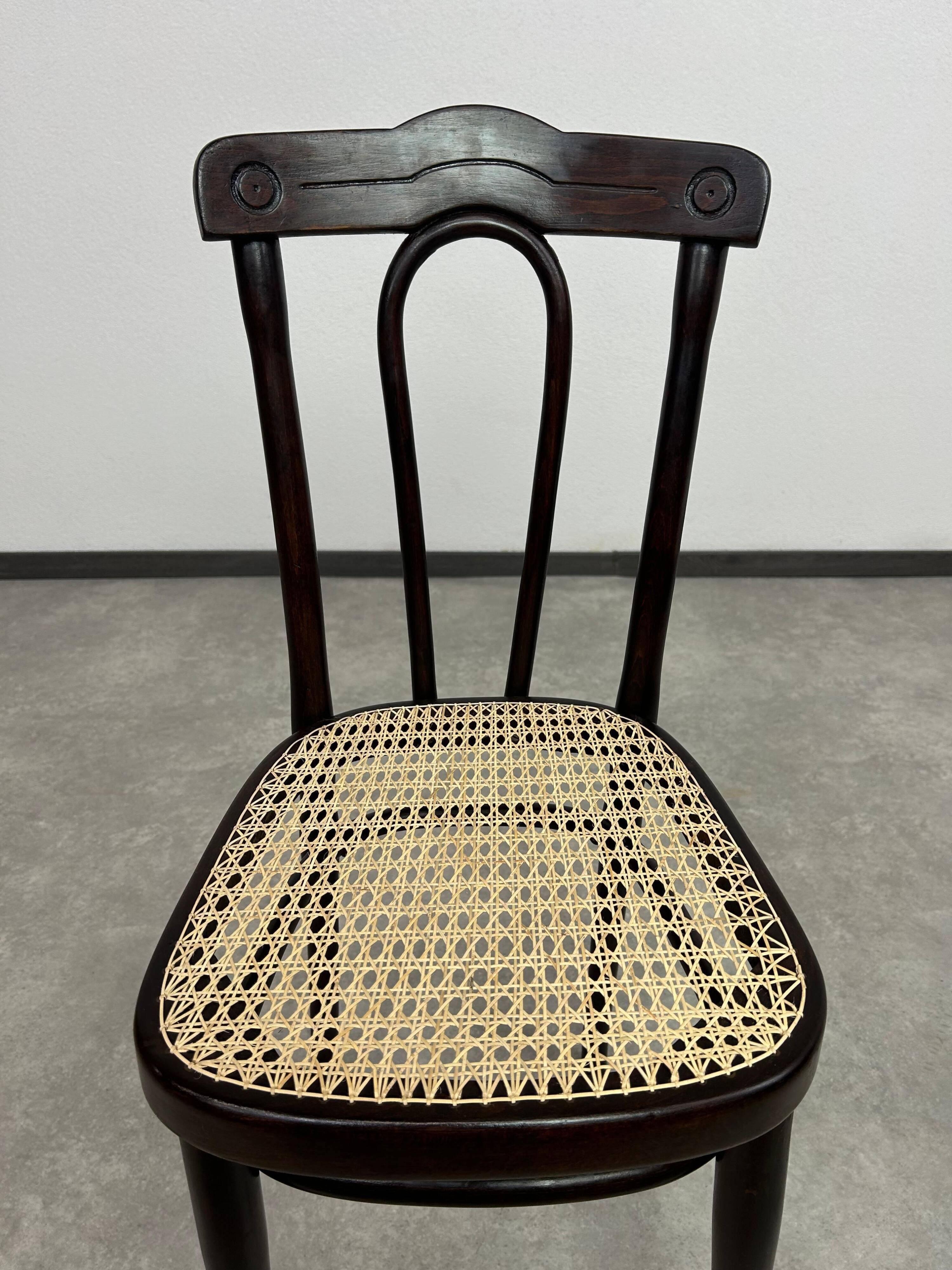 Thonet dining chair no. 103