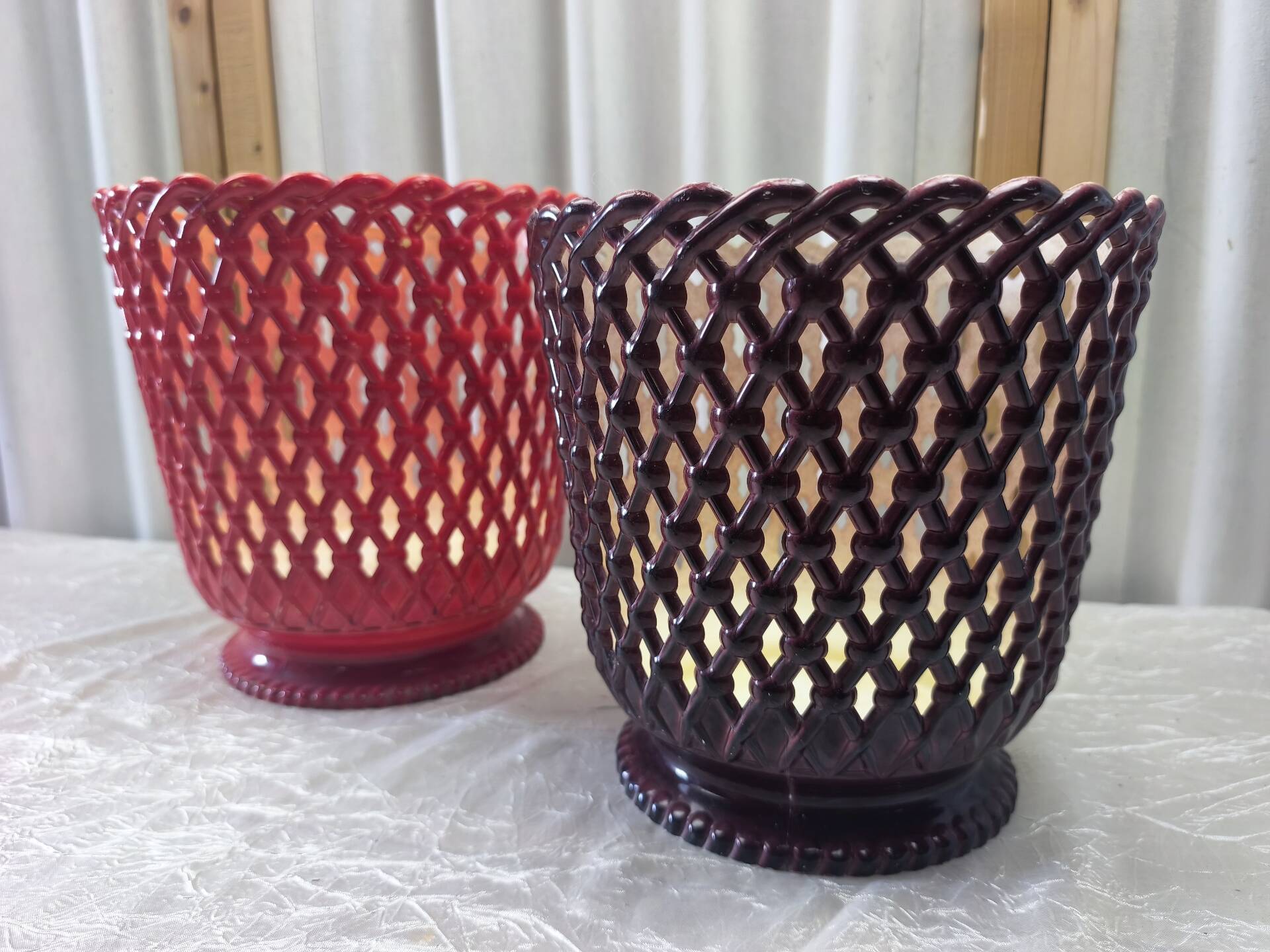 Pair of vintage plant pots SYLA – Made in France – Red and burgundy