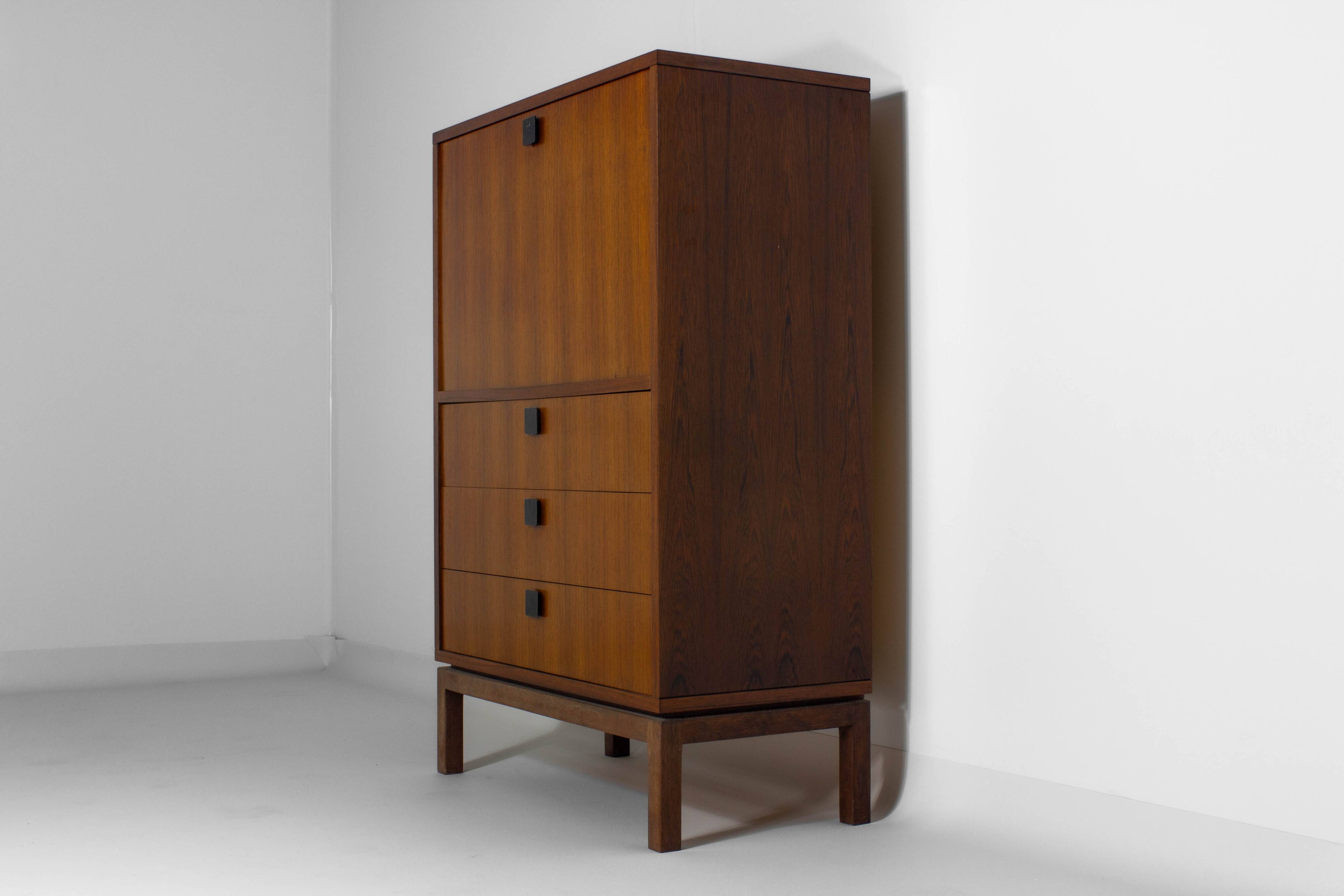 Bureau / meuble bar N14 par Alfred Hendrickx