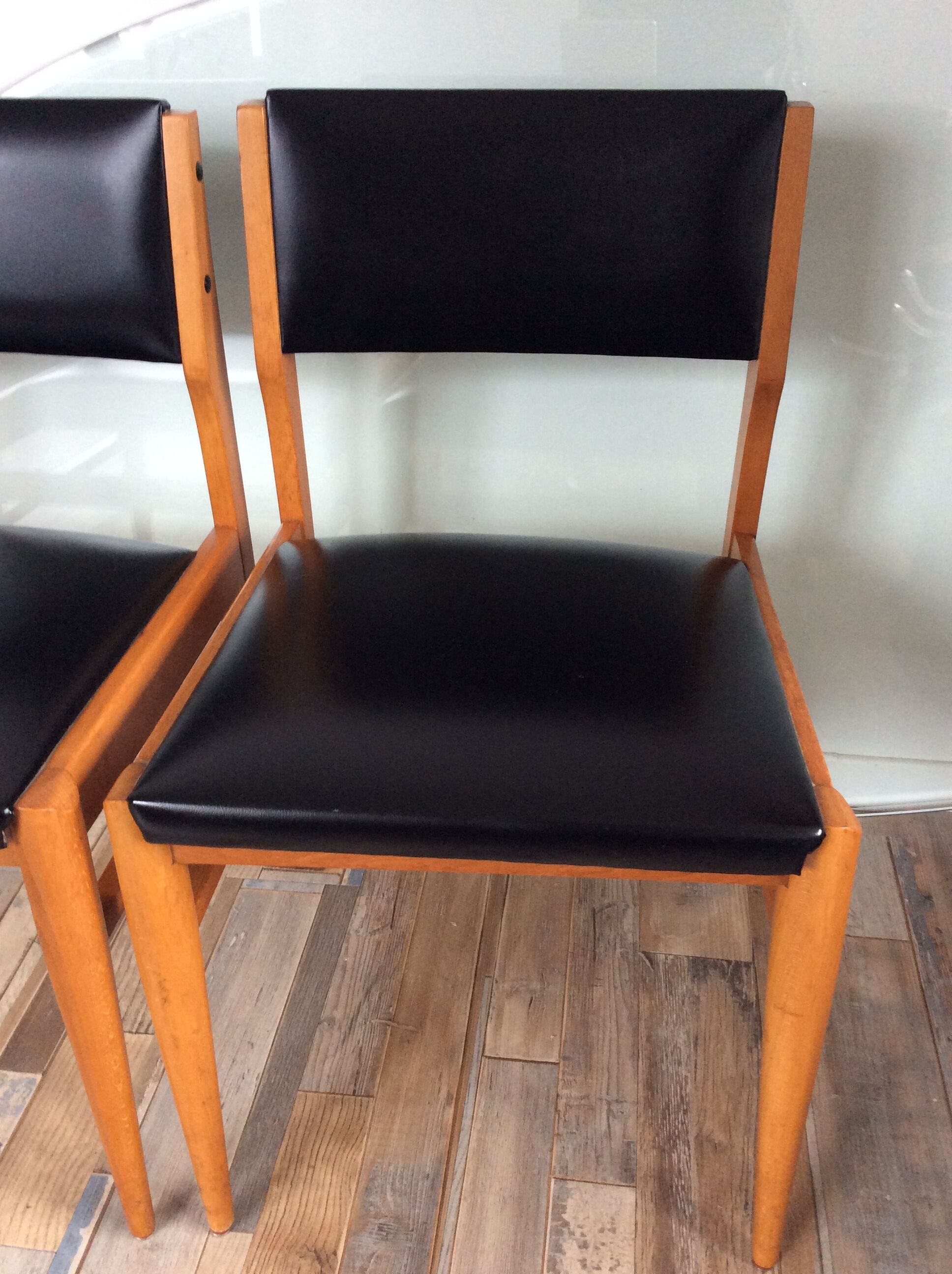 Pair of scandinavian chairs from the 60/70