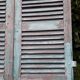 Pair of louvered shutters H220xW120cm