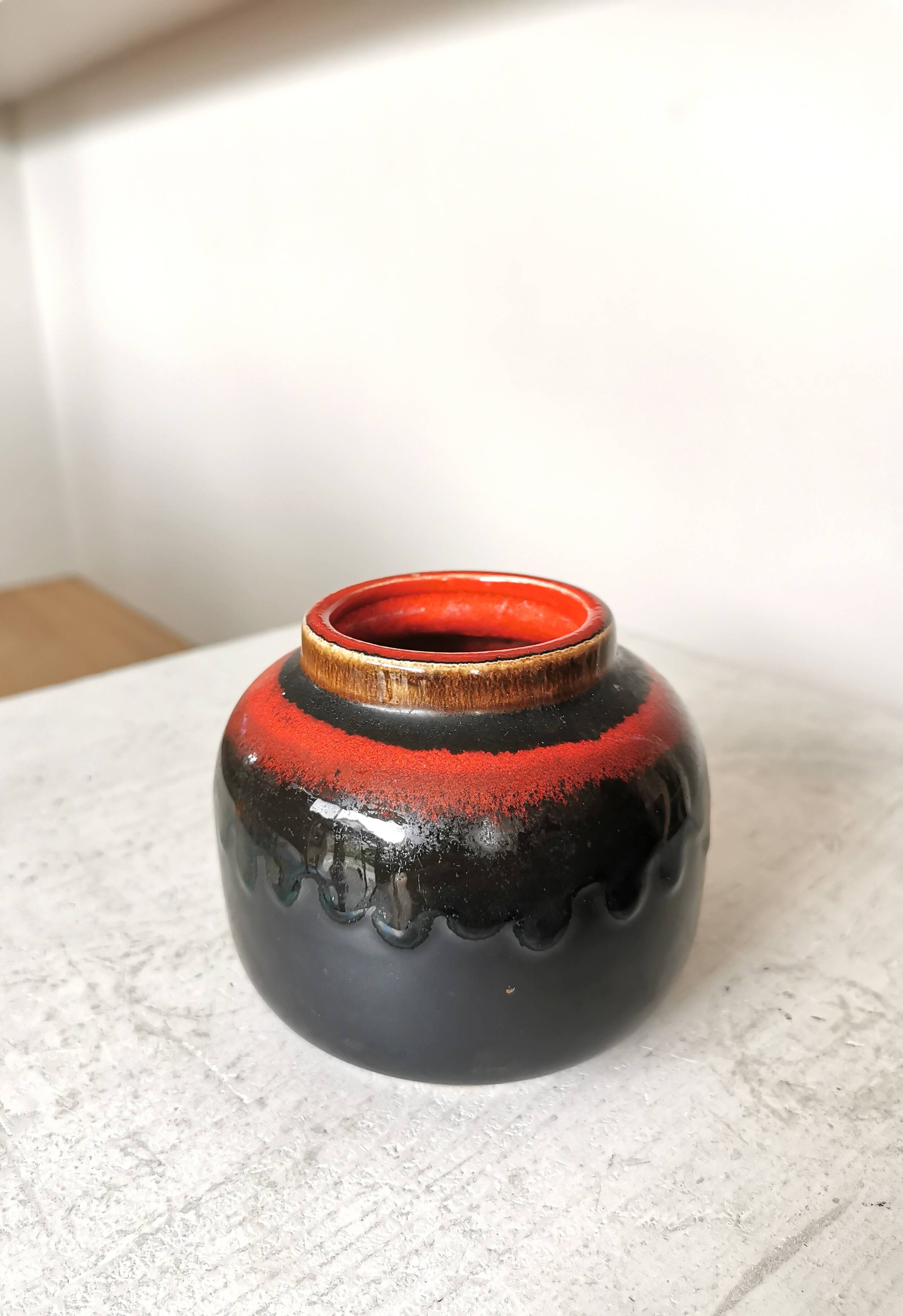 Vase vintage à glaçure lave : KIL Yougoslavie, décoration style milieu du siècle des années 1970