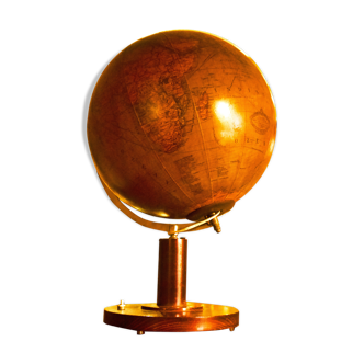 Globe terrestre de Christophe Colomb. Sous la mise en vedette par Oberrealsch uldirektor Dr. R. Neuse.