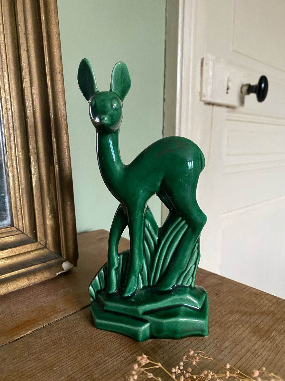 Antique doe in Saint Clément earthenware