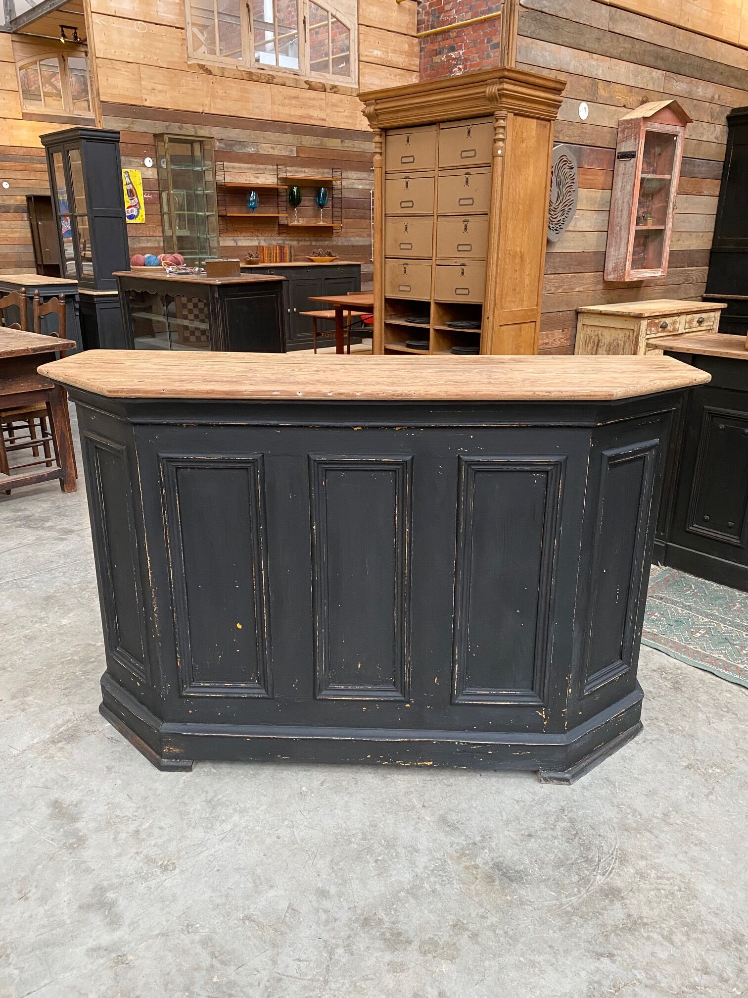 Counter / bar early XXth