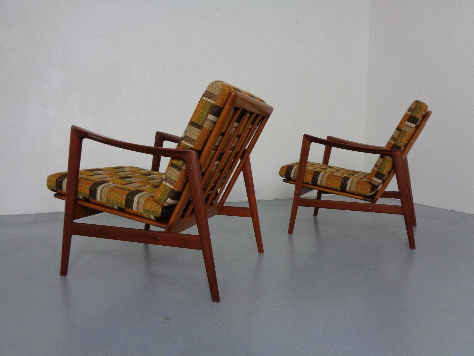 Danish Lounge Chair in Organic Teak by Hans Olsen, 1960s