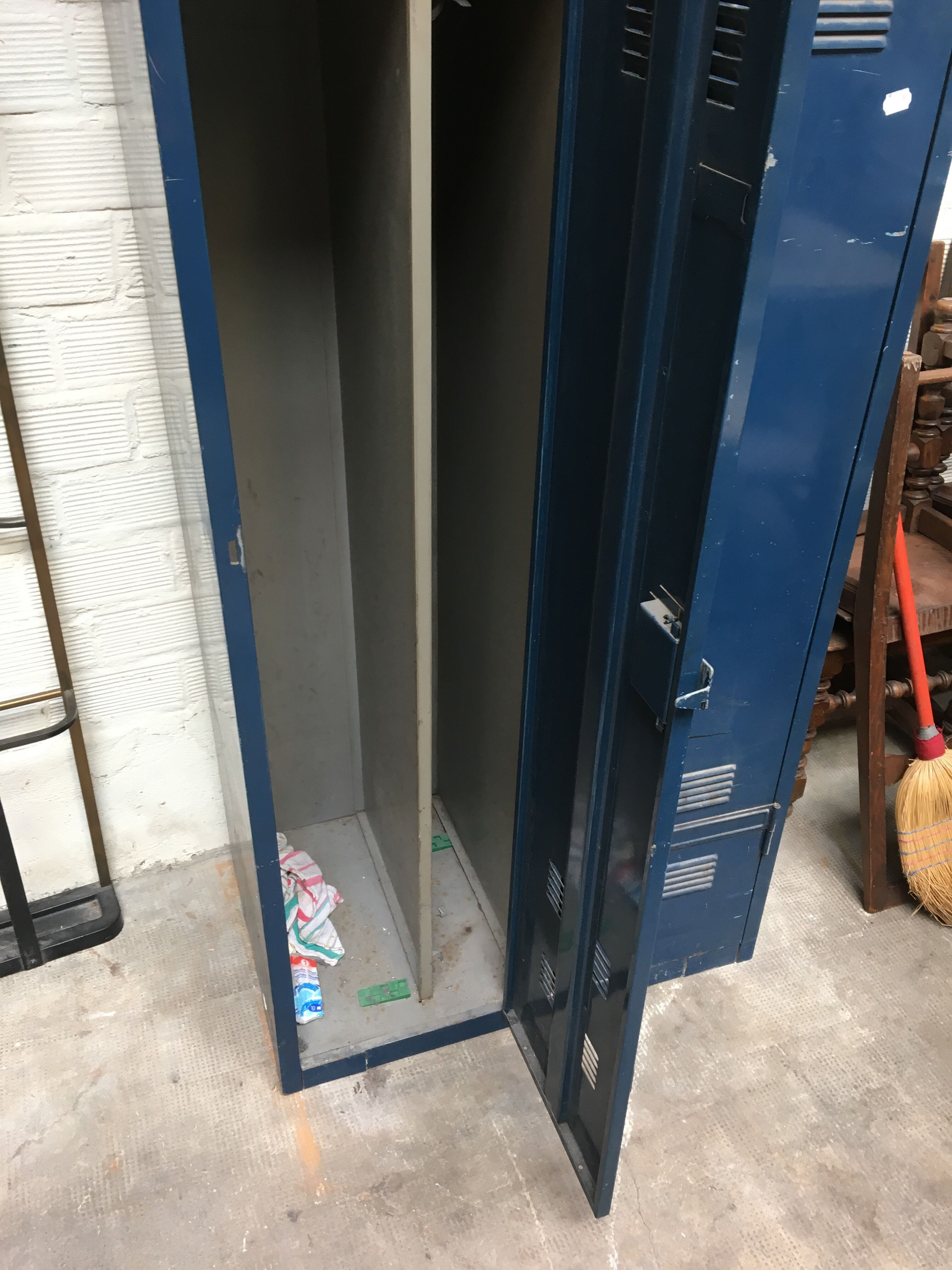 Locker room industrial