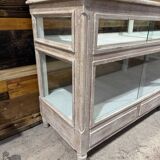 Glass shop counter